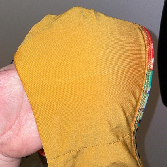 Aerie Yellow Orange Pineapple Tropical Wide Strap Scoop Bikini Top size M - Picture 12 of 13